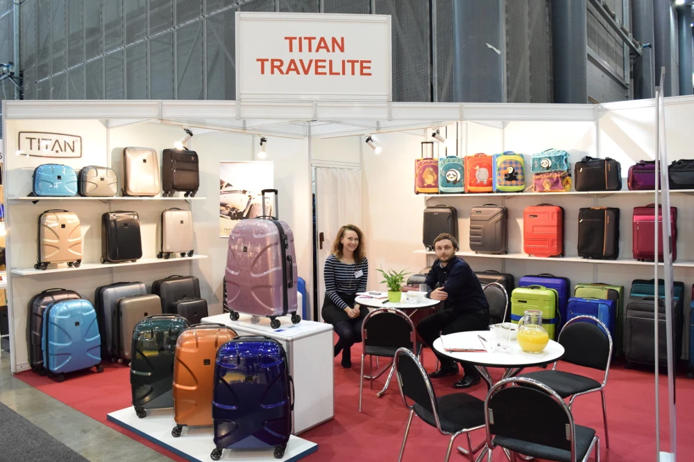 Titan and Travelite at Kabo