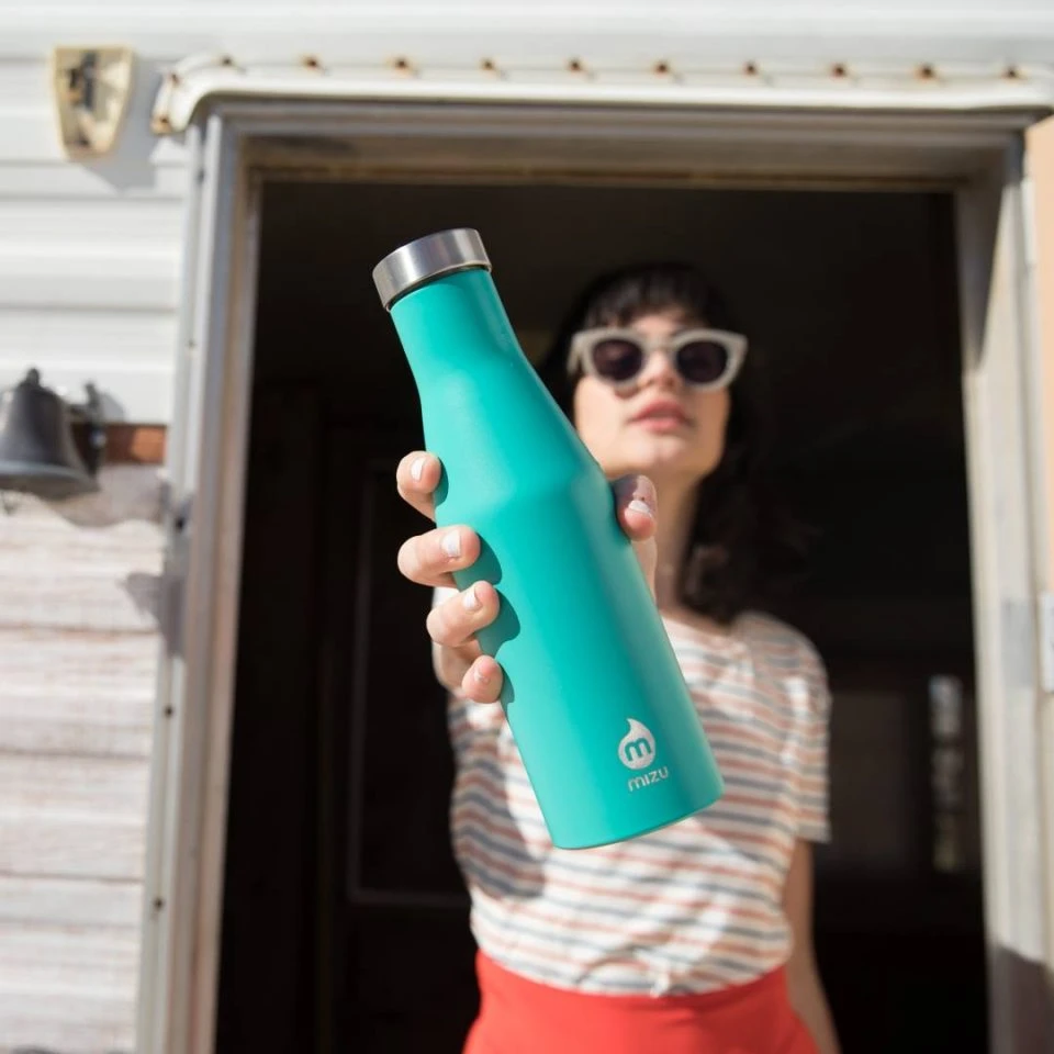 Mizu stainless steel bottle