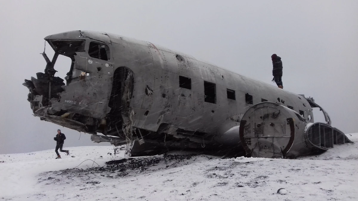 Douglas Super DC-3 Dakota wreck (Iceland)
